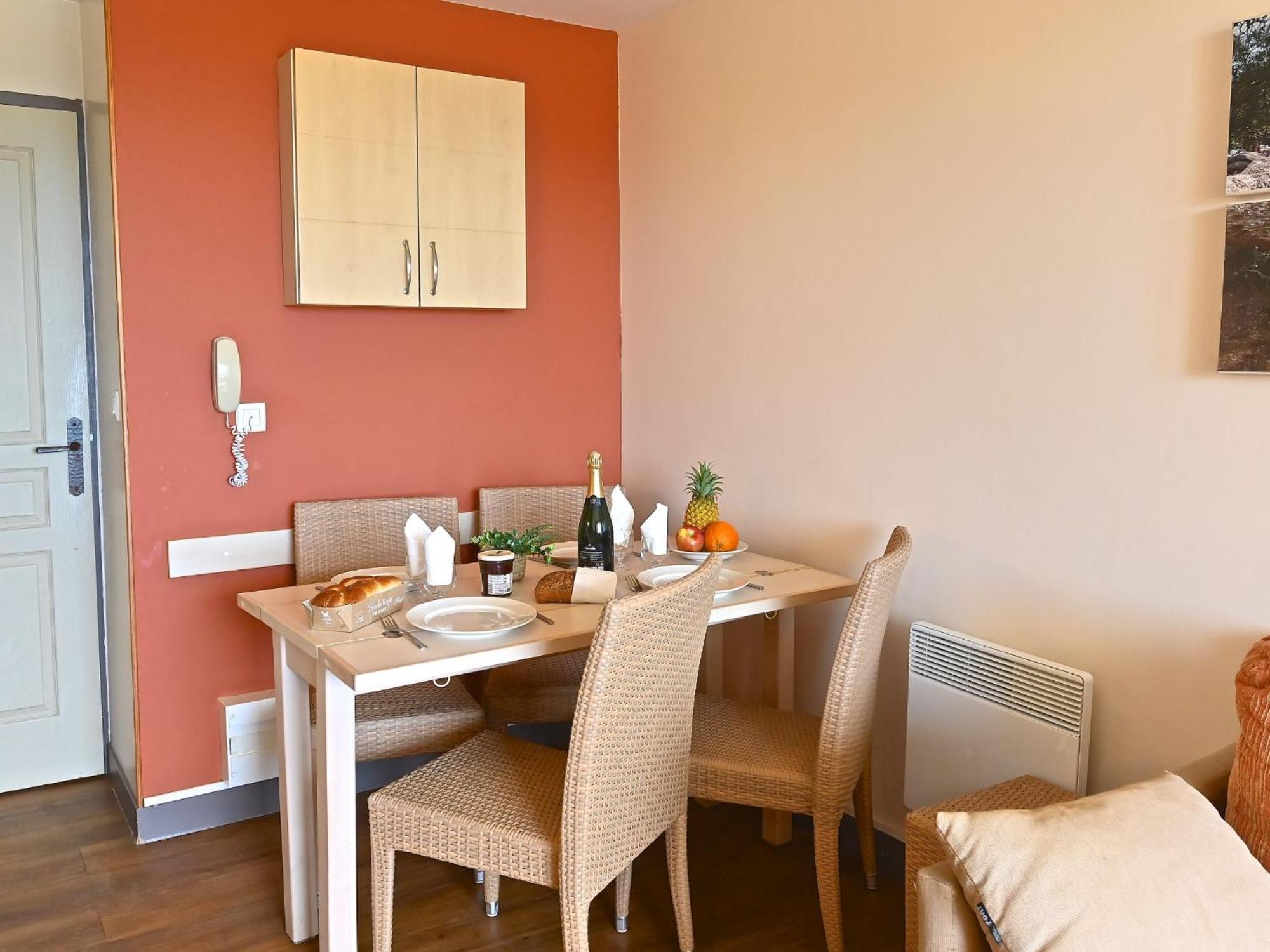 Apartment Village Cap Esterel - Le Village-76 By Interhome Saint-Raphaël Dış mekan fotoğraf